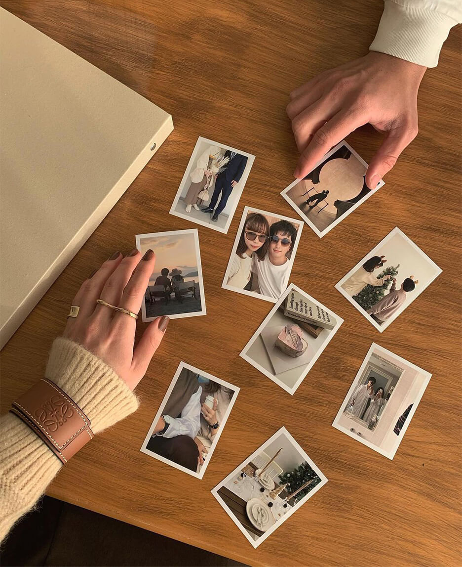 Instagramに投稿された、思い出の写真のアルバム
