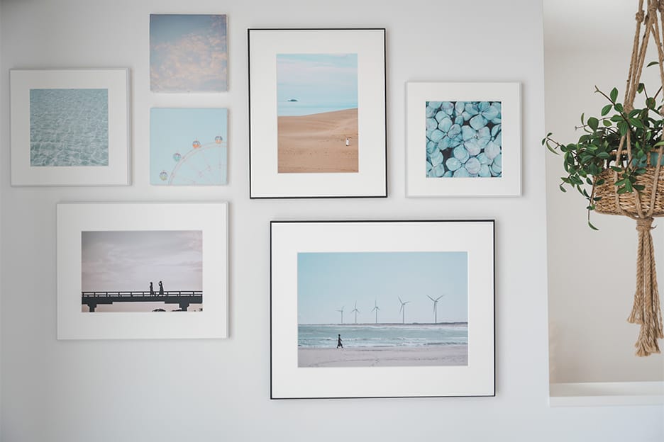 部屋に飾られた「WALL DECOR」の写真