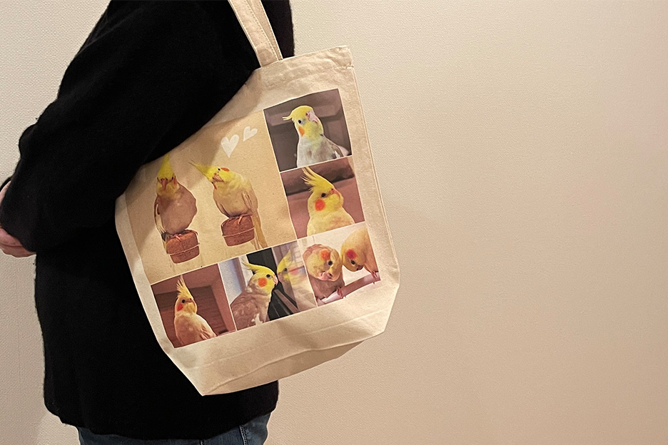 オカメインコの写真がプリントされたの写真入りオリジナルトートバッグ