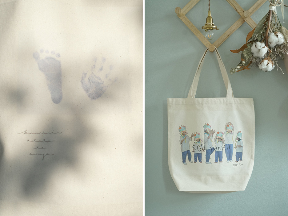 子どもの手形と足形をプリントした写真入りオリジナルトートバッグと、子どもの写真をプリントした写真入りオリジナルトートバッグの写真